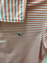 Load image into Gallery viewer, Size 8 Vineyard Vines Boys
