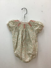 Load image into Gallery viewer, Size 9 Months dondolo Girls
