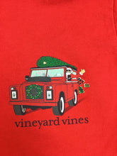 Load image into Gallery viewer, Size 8 Vineyard Vines Boys
