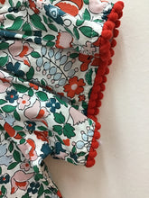 Load image into Gallery viewer, Size 2T busy bees Girls
