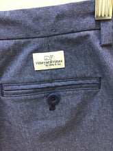 Load image into Gallery viewer, Size 8 Vineyard Vines Boys
