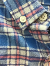 Load image into Gallery viewer, Size 5 Vineyard Vines Boys
