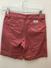 Load image into Gallery viewer, Size 8 Vineyard Vines Boys
