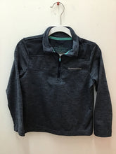 Load image into Gallery viewer, Size 5 Vineyard Vines Boys

