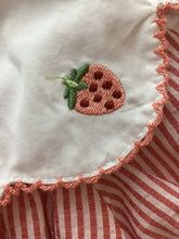 Load image into Gallery viewer, Size 6 Months stitchy fish Girls
