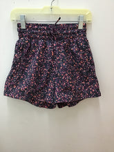 Load image into Gallery viewer, Size 7 Athleta Girl Girls

