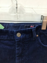 Load image into Gallery viewer, Size 5 Vineyard Vines Boys
