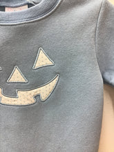 Load image into Gallery viewer, Size 2T stitchy fish Boys
