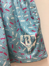 Load image into Gallery viewer, Size 8 B 101 Apparel Boys

