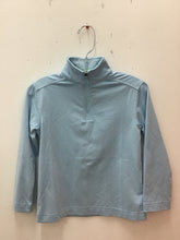 Load image into Gallery viewer, Size 4 Southern Tide Boys
