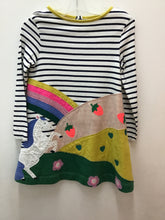 Load image into Gallery viewer, Size 5 mini Boden Girls
