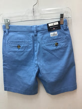 Load image into Gallery viewer, Size 8 Vineyard Vines Boys
