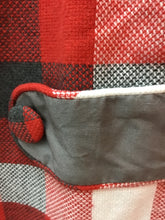 Load image into Gallery viewer, Size 6 The Oaks Apparel Girls
