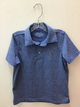 Load image into Gallery viewer, Size 6 Vineyard Vines Boys
