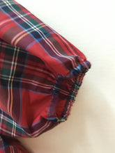 Load image into Gallery viewer, Size 8 Vineyard Vines Girls
