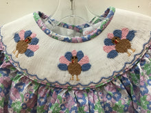 Load image into Gallery viewer, Size 3T stitchy fish Girls
