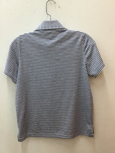 Load image into Gallery viewer, Size 12 Vineyard Vines Boys
