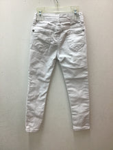 Load image into Gallery viewer, Size 5 For all Mankind 7 Girls
