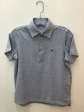 Load image into Gallery viewer, Size 12 Vineyard Vines Boys
