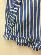 Load image into Gallery viewer, Size 3T Crewcuts Girls
