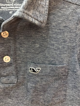 Load image into Gallery viewer, Size 4T Vineyard Vines Boys
