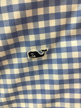 Load image into Gallery viewer, Size 6 Vineyard Vines Boys
