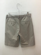 Load image into Gallery viewer, Size 16 Vineyard Vines Boys
