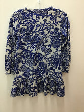 Load image into Gallery viewer, Size 6 Lilly Pulitizer Girls
