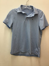 Load image into Gallery viewer, Size 12 Vineyard Vines Boys

