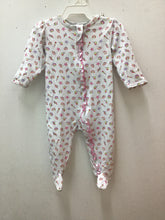 Load image into Gallery viewer, Size Newborn Kissy Kissy Girls

