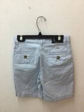 Load image into Gallery viewer, Size 6 Vineyard Vines Boys
