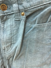 Load image into Gallery viewer, Size 8 Crewcuts Boys
