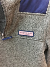 Load image into Gallery viewer, Size 8 Vineyard Vines Boys
