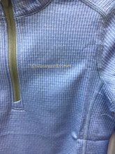 Load image into Gallery viewer, Size 5 Vineyard Vines Boys
