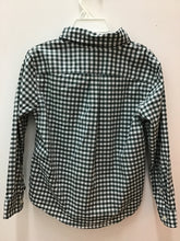 Load image into Gallery viewer, Size 5 Vineyard Vines Boys
