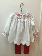 Load image into Gallery viewer, Size 3T stitchy fish Girls
