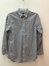Load image into Gallery viewer, Size 16 Vineyard Vines Boys

