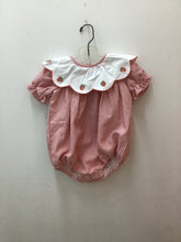 Load image into Gallery viewer, Size 6 Months stitchy fish Girls
