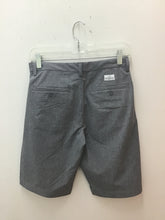 Load image into Gallery viewer, Size 16 Vineyard Vines Boys
