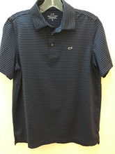 Load image into Gallery viewer, Size 18 Vineyard Vines Boys

