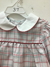Load image into Gallery viewer, Size 3T krewe Girls
