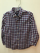 Load image into Gallery viewer, Size 5 Vineyard Vines Boys
