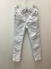 Load image into Gallery viewer, Size 5 For all Mankind 7 Girls
