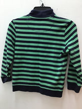 Load image into Gallery viewer, Size 7 Vineyard Vines Boys
