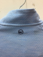 Load image into Gallery viewer, Size 6 Vineyard Vines Boys
