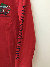 Load image into Gallery viewer, Size 8 Vineyard Vines Boys
