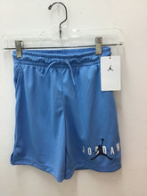 Load image into Gallery viewer, Size 8 Jordan Boys
