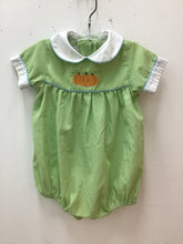 Load image into Gallery viewer, Size 6 Months little english Boys
