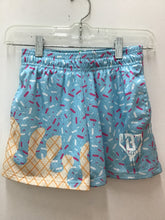 Load image into Gallery viewer, Size 8 B 101 Apparel Boys
