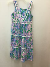 Load image into Gallery viewer, Size 4 Lilly Pulitizer Girls

